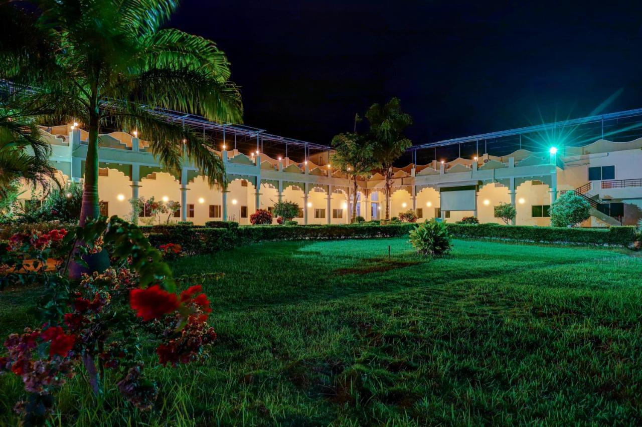 Brindavan Garden Resort & Spa Krishnarajasagara Екстериор снимка